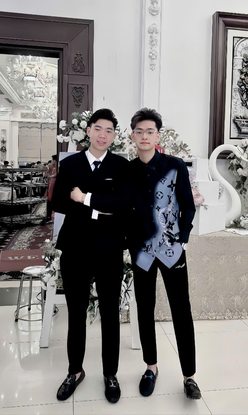 Ảnh bìa album Gia Đình